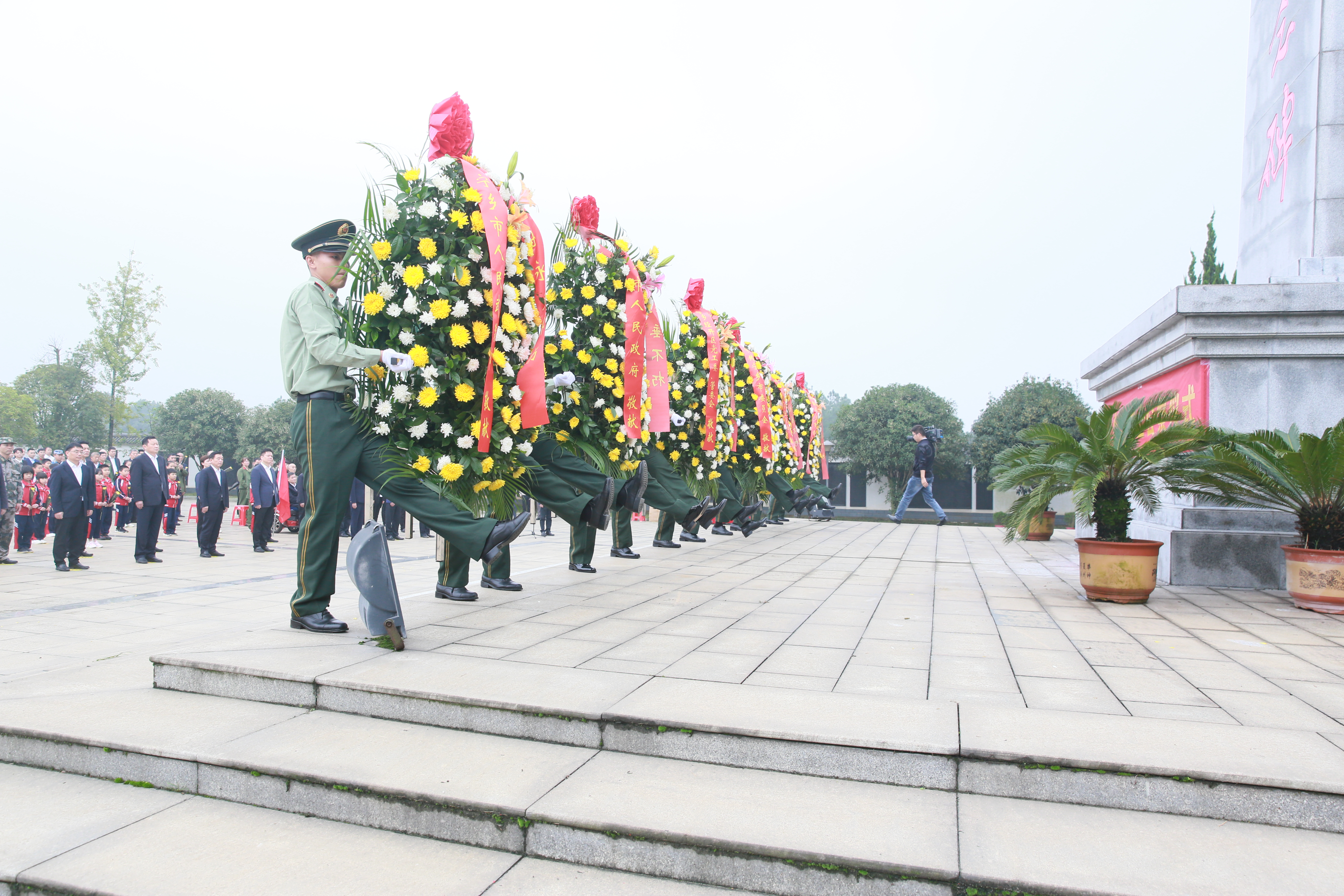 寧鄉(xiāng)市舉行烈士紀(jì)念日公祭活動,。長沙晚報全媒體記者 張禹 通訊員 胡小艷 攝影報道