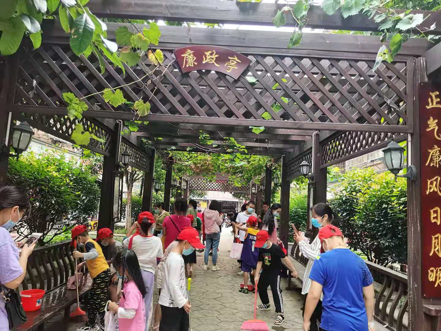 獅子山社區(qū)小朋友們積極參與活動(dòng),。通訊員 朱芬 供圖