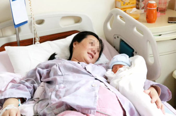 2019年1月9日,，安安在一家人的期待中出生了,，是個(gè)健康可愛的“天使寶寶”。