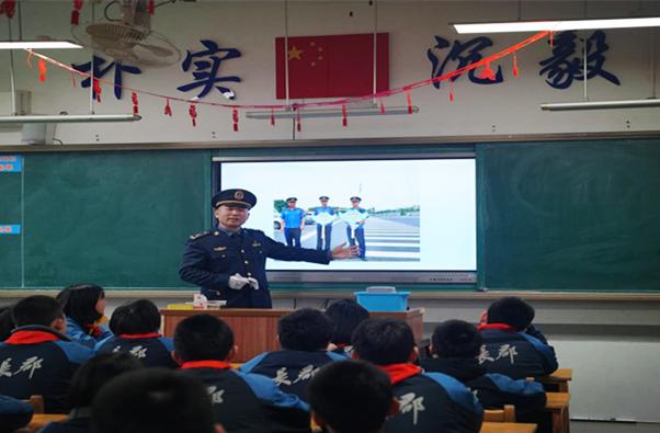 交通安全知識(shí)課堂現(xiàn)場(chǎng),。朱德軍 供圖