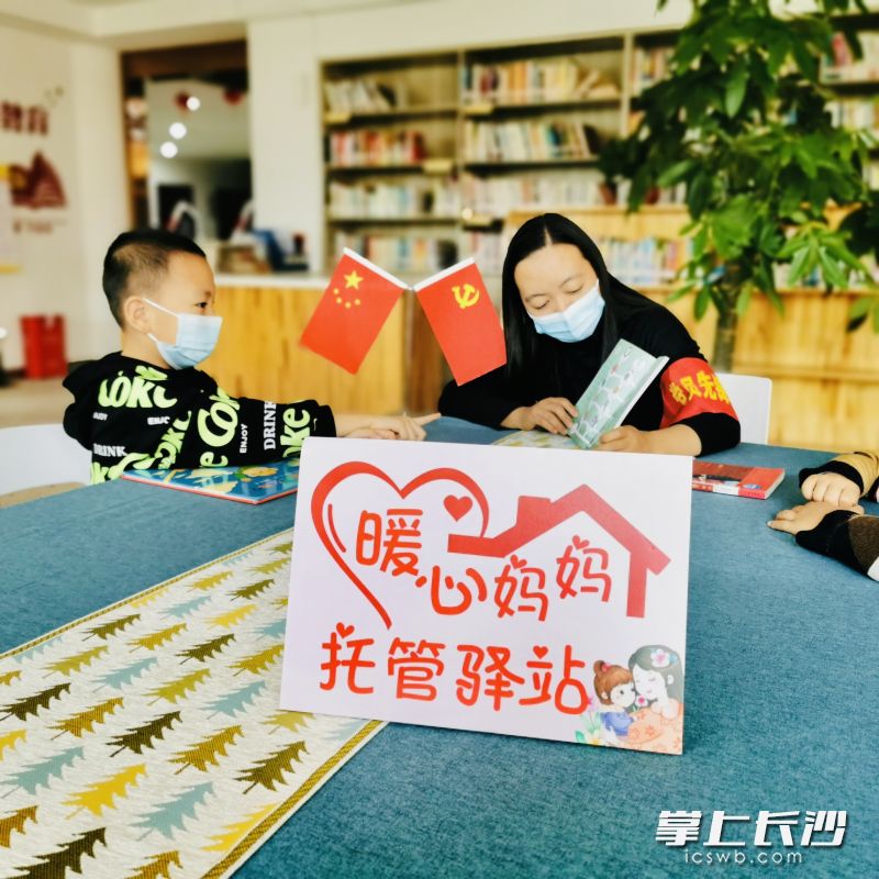 “暖心媽媽”讓一線防疫人員無后顧之憂,。均為全媒體記者 李卓 攝