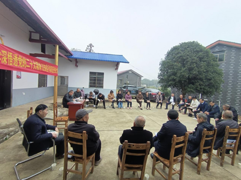 板凳會現(xiàn)場,。均為通訊員 廖小平 供圖