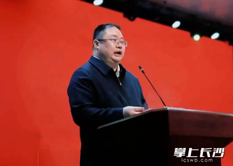 長沙市金海高中校長楊志偉