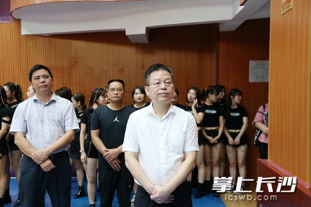 長沙高新區(qū)黨工委委員,、總工會主席楊金林參加活動,。范龍貴 攝