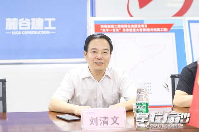高新區(qū)調(diào)研員劉清文參加督導(dǎo),。柯鳴 攝