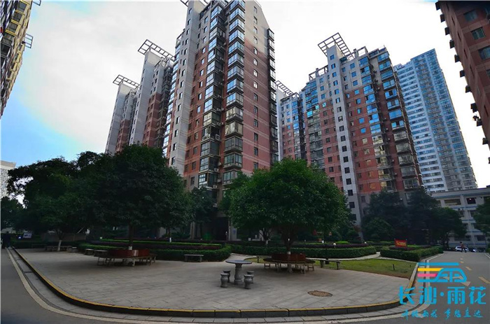 小區(qū)外景,。
