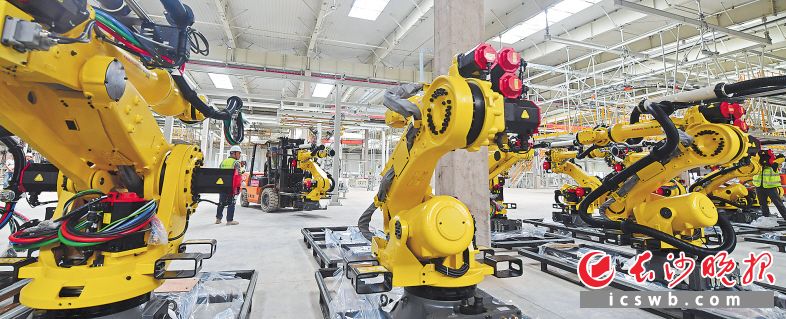 天際汽車長沙新能源項(xiàng)目全部建成達(dá)產(chǎn)后，將形成年產(chǎn)6萬輛新能源乘用車生產(chǎn)能力,。