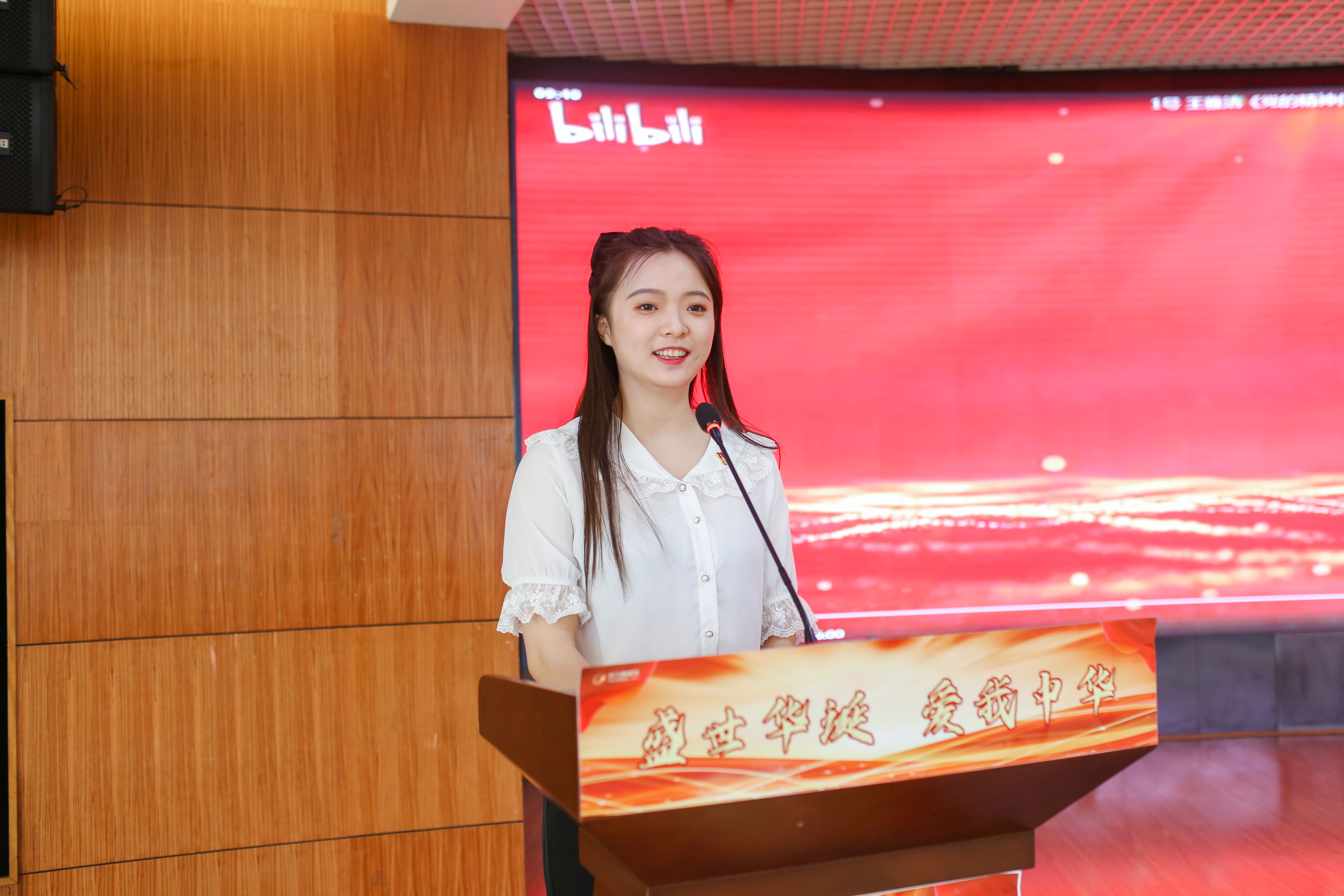 來自城管環(huán)保局的參賽選手表達(dá)初心與使命,。柯鳴 攝