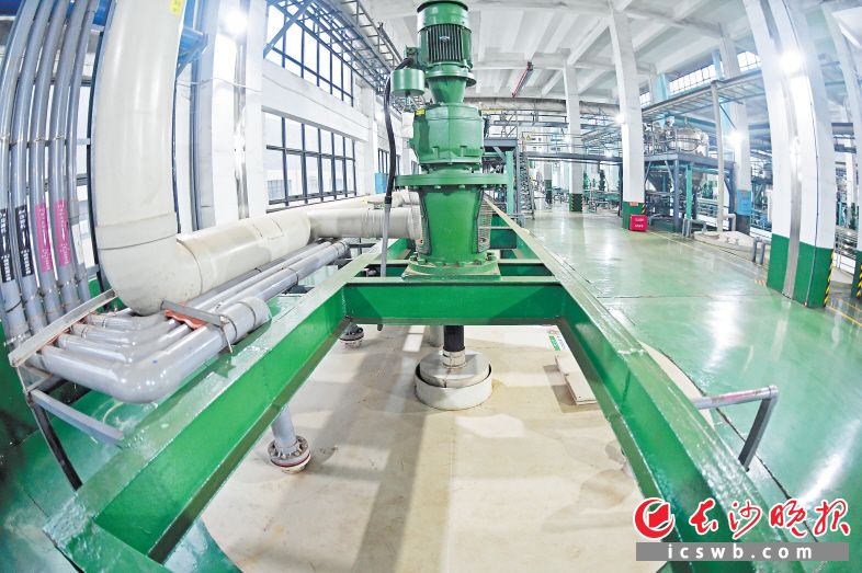湖南邦普循環(huán)科技有限公司成立于2008年,，是全球鋰電池生產(chǎn)領(lǐng)域超級獨(dú)角獸——寧德時代的控股子公司,，專注于廢舊電池綠色回收利用，打造上下游優(yōu)勢互補(bǔ)的電池全產(chǎn)業(yè)鏈循環(huán)體系,。