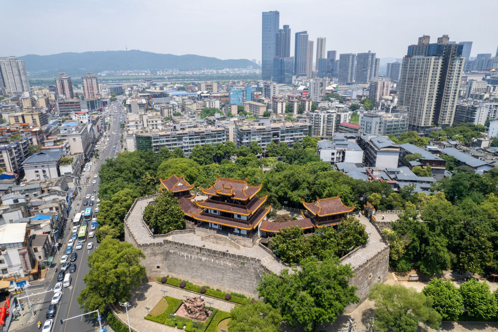 6月11日長沙市天心區(qū)的天心閣,。新華社記者陳思汗 攝